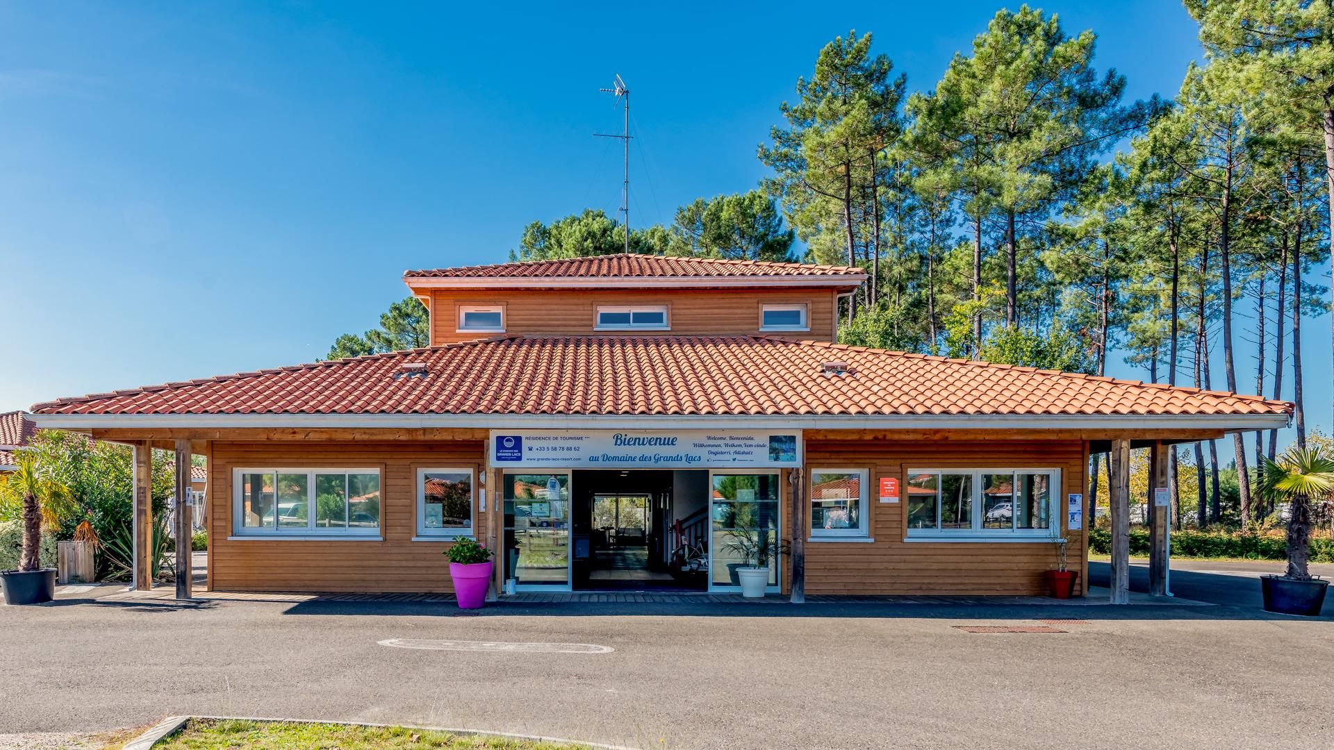 Vacanceole - Le Domaine Des Grands Lacs Hotel Parentis-en-Born Exterior photo